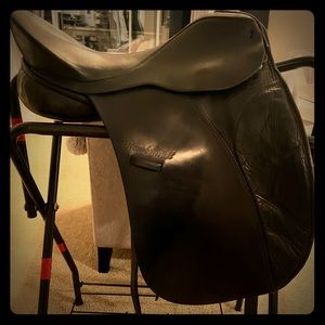 Rembrandt Dressage Saddle 17.5